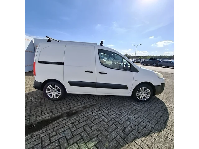 Bedrijfswagen peugeot, partner 120 1.6 e-hdi l1 xt profit+, bouwjaar 2012 - afbeelding 29 van  34