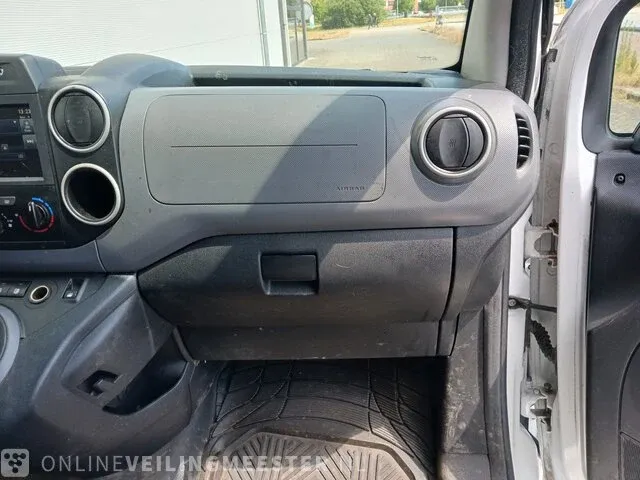 Bedrijfswagen peugeot, partner 1.6 bluehdi 4x4 dangel, bouwjaar 2015 - afbeelding 48 van  59