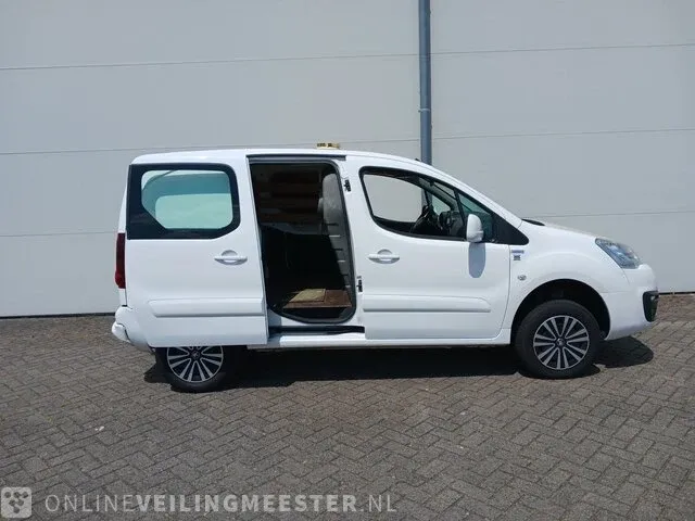 Bedrijfswagen peugeot, partner 1.6 bluehdi 4x4 dangel, bouwjaar 2015 - afbeelding 51 van  59