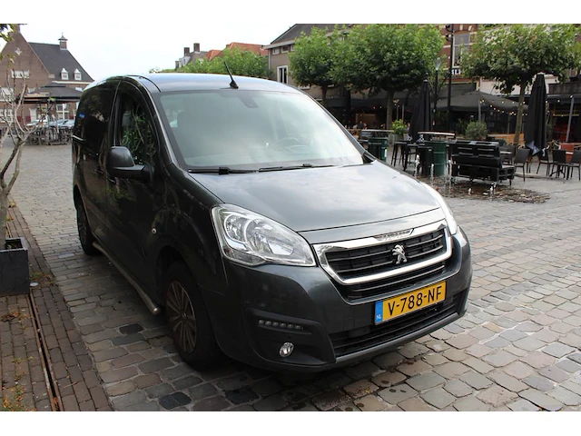 Bedrijfswagen peugeot partner met kenteken v-788-nf - afbeelding 4 van  14