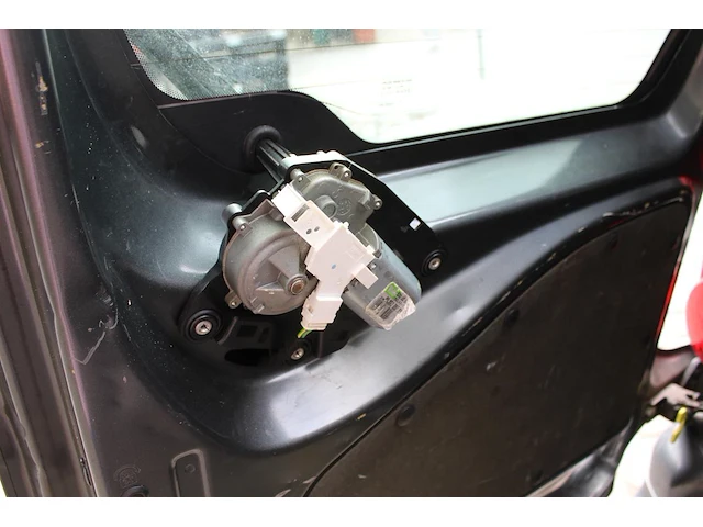 Bedrijfswagen peugeot partner met kenteken v-788-nf - afbeelding 7 van  14