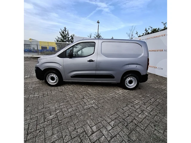 Bedrijfswagen peugeot, partner premium 1.5 bluehdi 10, bouwjaar 2022 - afbeelding 27 van  29