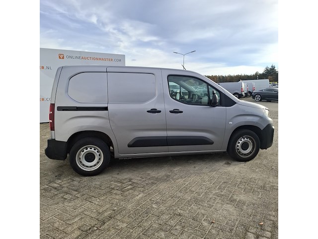 Bedrijfswagen, peugeot, partner - afbeelding 34 van  94