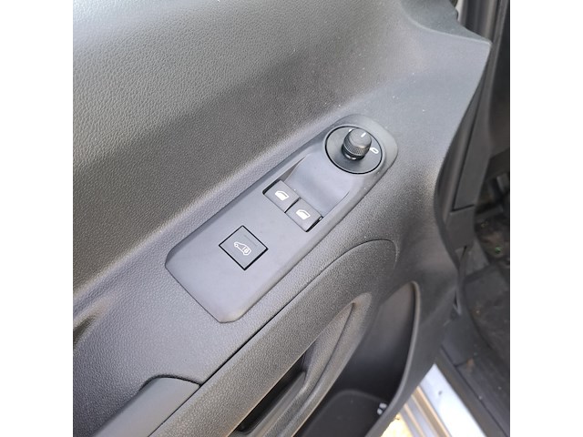 Bedrijfswagen, peugeot, partner - afbeelding 21 van  55