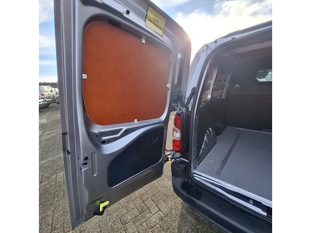 Bedrijfswagen, peugeot, partner - afbeelding 40 van  55