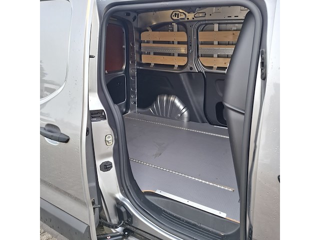 Bedrijfswagen, peugeot, partner - afbeelding 47 van  55