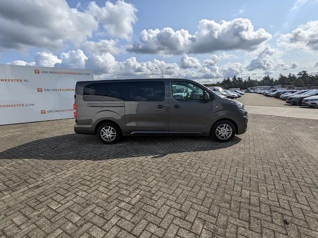 Bedrijfswagen, peugeot, traveller, 2019 - afbeelding 43 van  47