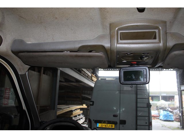 Bedrijfswagen renault master t33 2.3 dci l2h2 met kenteken 1-vjv-44 en kilometerstand 500.588 km. bouwjaar ... - afbeelding 2 van  10