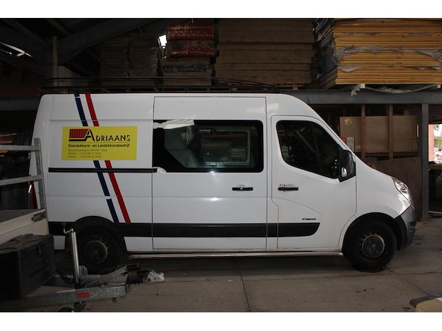 Bedrijfswagen renault master t33 2.3 dci l2h2 met kenteken 1-vjv-44 en kilometerstand 500.588 km. bouwjaar ... - afbeelding 4 van  10