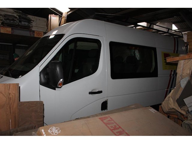 Bedrijfswagen renault master t33 2.3 dci l2h2 met kenteken 1-vjv-44 en kilometerstand 500.588 km. bouwjaar ... - afbeelding 7 van  10