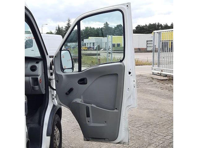 Bedrijfswagen renault, master t33 2.5dci l2h2 , bouwjaar 2006 - afbeelding 46 van  57