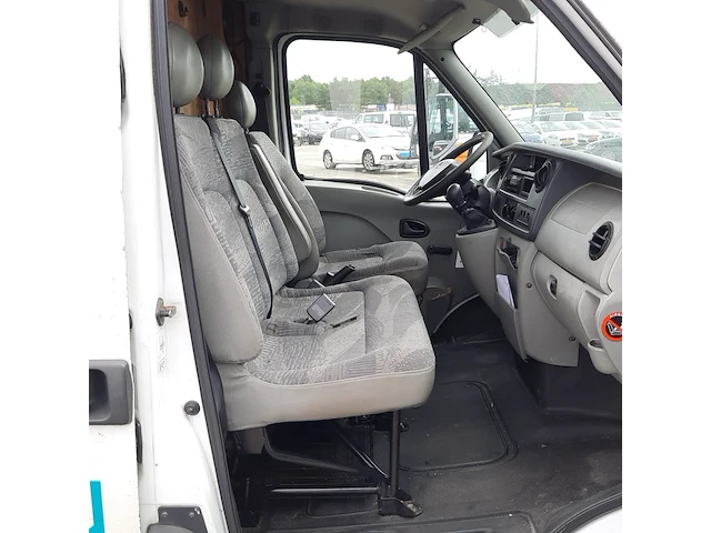 Bedrijfswagen renault, master t33 2.5dci l2h2 , bouwjaar 2006 - afbeelding 48 van  57