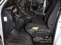 Bedrijfswagen renault master t35 2.3 dci l2h3 met kenteken 8-vzs-97 en kilometerstand 379.372 km. bouwjaar ... - afbeelding 2 van  14