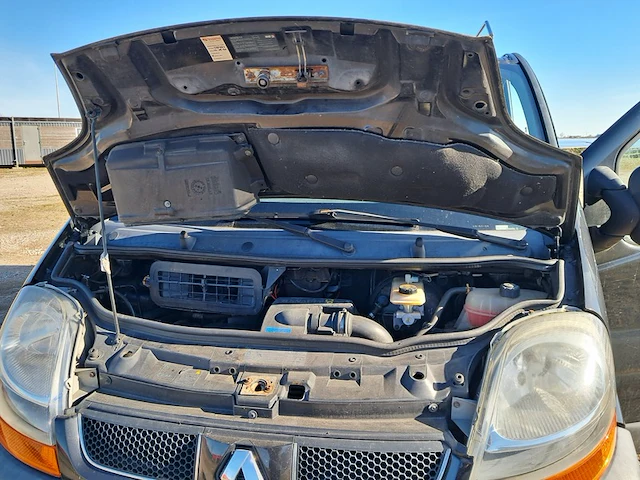 Bedrijfswagen renault, traffic 2.5dci l1h1 dc automaat, bouwjaar 2006 - afbeelding 19 van  38