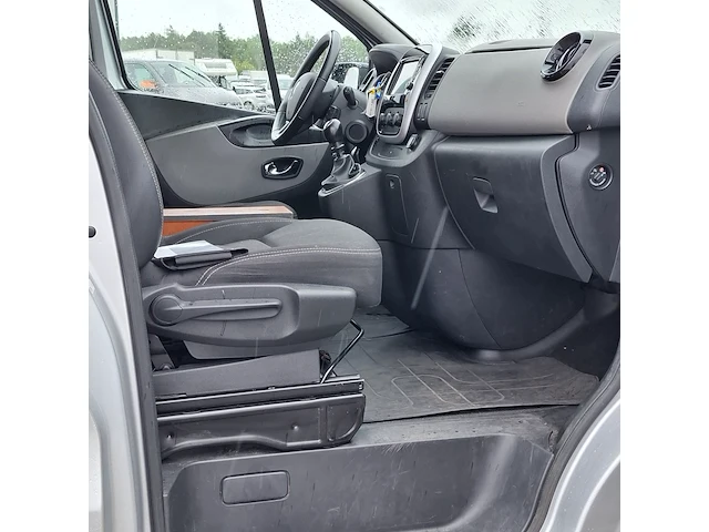 Bedrijfswagen, renault, trafic, 2017 - afbeelding 29 van  49