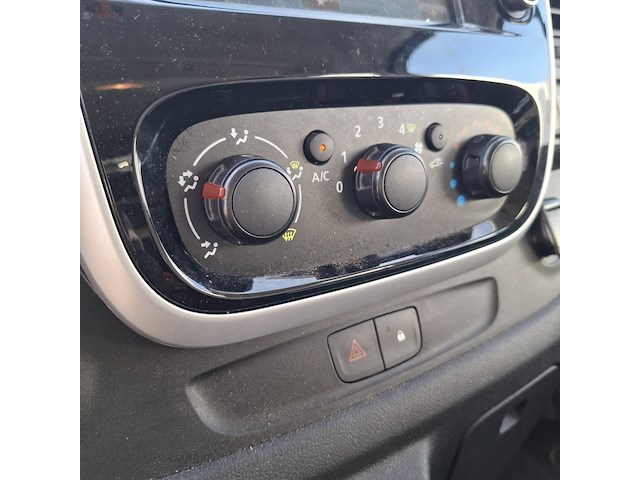 Bedrijfswagen, renault, trafic fbr9m - afbeelding 16 van  45