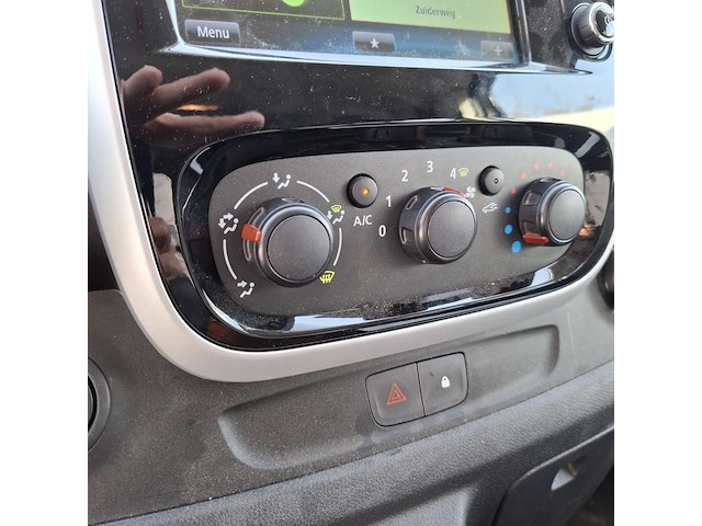 Bedrijfswagen, renault, trafic - afbeelding 13 van  39