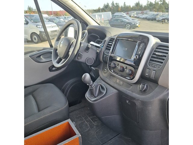 Bedrijfswagen, renault, trafic - afbeelding 27 van  39