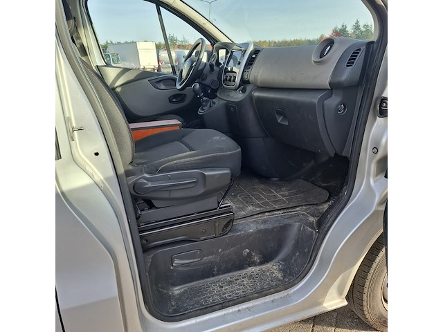 Bedrijfswagen, renault, trafic - afbeelding 31 van  46