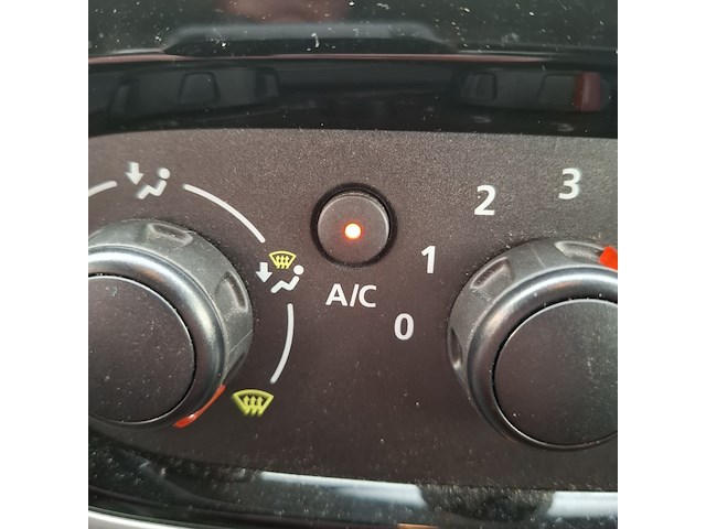 Bedrijfswagen, renault, trafic - afbeelding 27 van  51