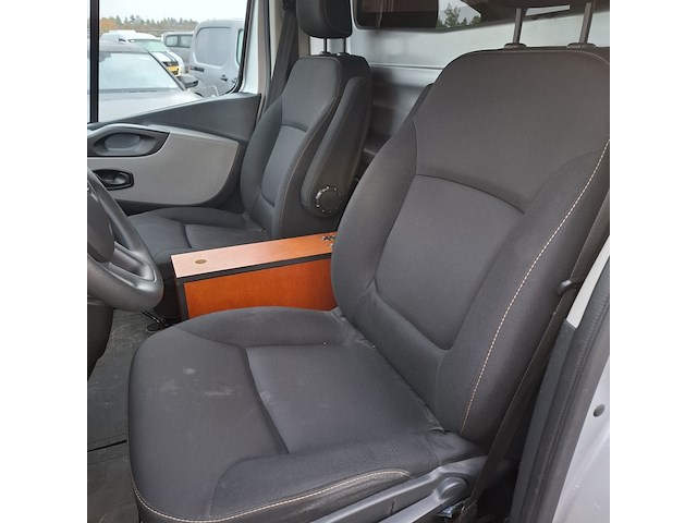 Bedrijfswagen, renault, trafic - afbeelding 30 van  51