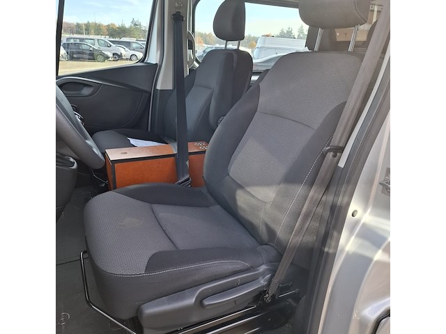 Bedrijfswagen, renault, trafic - afbeelding 18 van  51