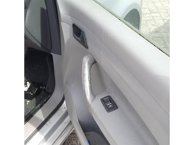 Bedrijfswagen volkswagen, caddy, 2004 - afbeelding 25 van  50
