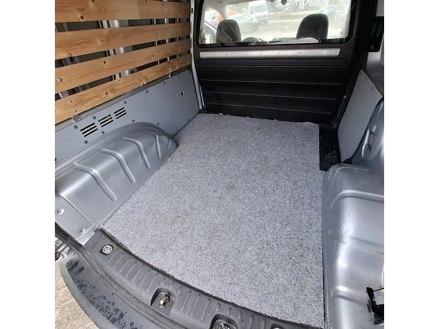 Bedrijfswagen, volkswagen, caddy - afbeelding 21 van  43