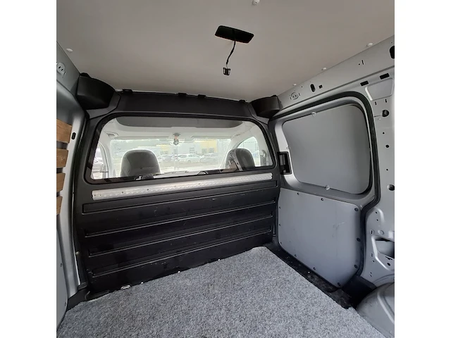 Bedrijfswagen, volkswagen, caddy - afbeelding 22 van  43