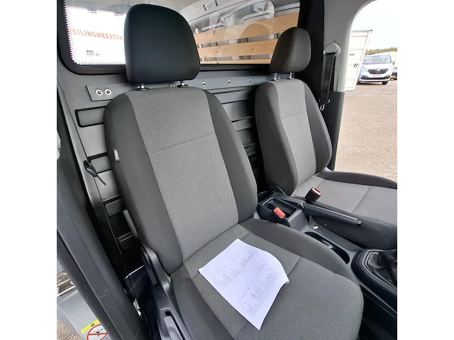 Bedrijfswagen, volkswagen, caddy - afbeelding 27 van  43