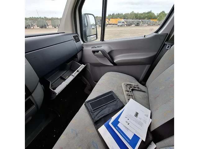 Bedrijfswagen volkswagen, crafter 30 2.5tdi, bouwjaar 2009 - afbeelding 5 van  36