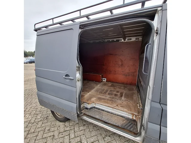 Bedrijfswagen volkswagen, crafter 30 2.5tdi, bouwjaar 2009 - afbeelding 9 van  36
