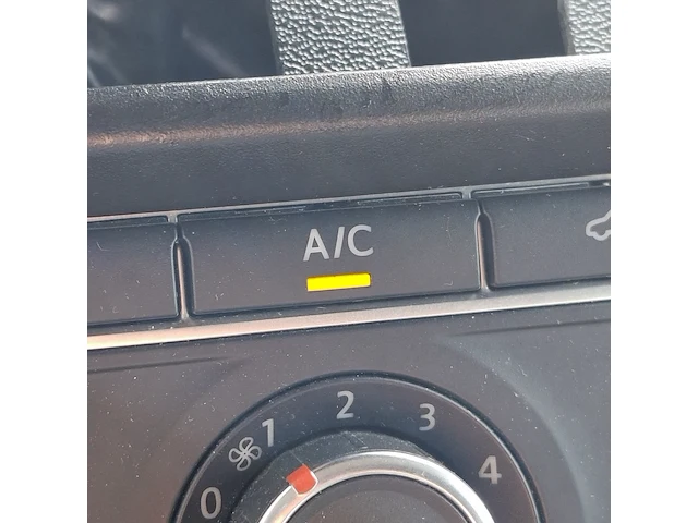 Bedrijfswagen, volkswagen, kombi, geel, 2012 - afbeelding 23 van  65