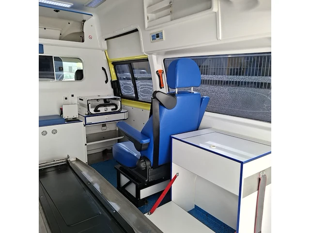 Bedrijfswagen, volkswagen, kombi, geel, 2012 - afbeelding 34 van  65