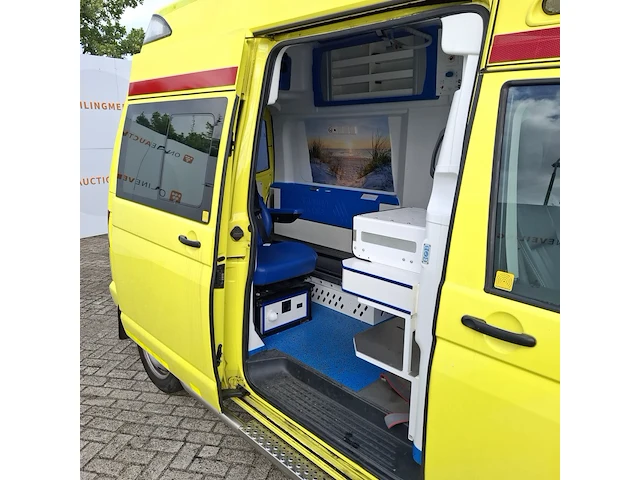 Bedrijfswagen volkswagen, kombi, geel, bouwjaar 2012 - afbeelding 31 van  65