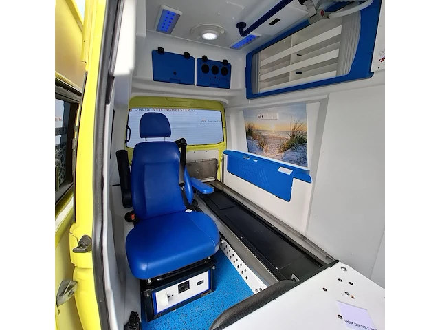Bedrijfswagen volkswagen, kombi, geel, bouwjaar 2012 - afbeelding 32 van  65