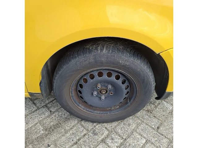 Bedrijfswagen volkswagen, touran 1.9 tdi, bouwjaar 2005 - afbeelding 2 van  30