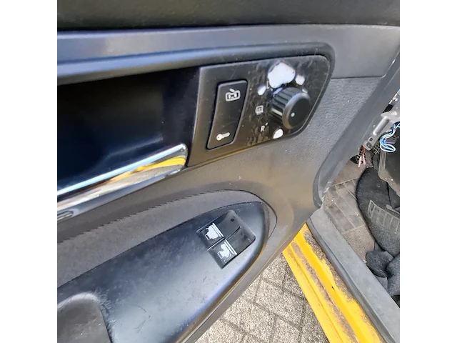 Bedrijfswagen volkswagen, touran 1.9 tdi, bouwjaar 2005 - afbeelding 13 van  30