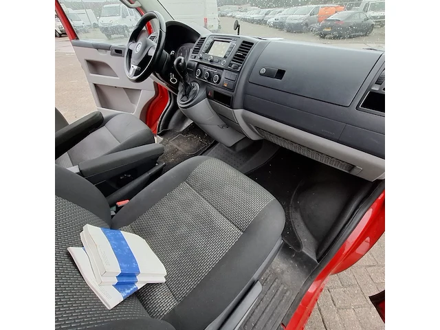 Bedrijfswagen, volkswagen, transporter 2.0 tdi, 2010 - afbeelding 28 van  46