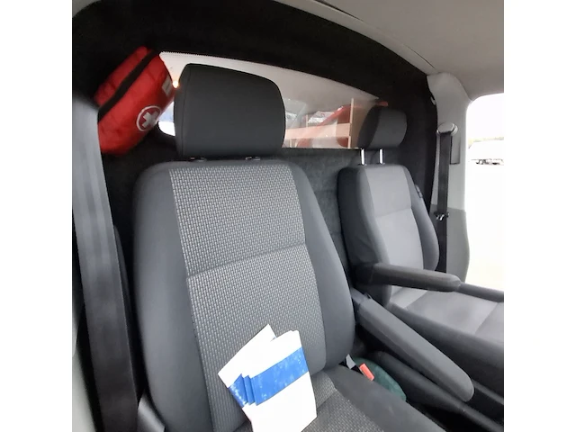 Bedrijfswagen, volkswagen, transporter 2.0 tdi, 2010 - afbeelding 29 van  46