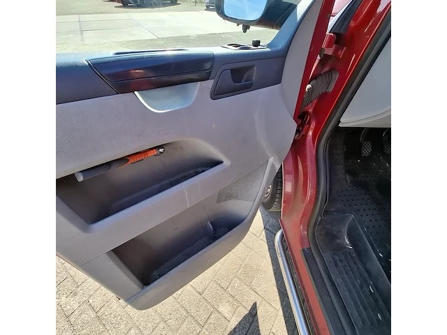 Bedrijfswagen volkswagen, transporter 2.0 tdi, bouwjaar 2014 - afbeelding 2 van  40