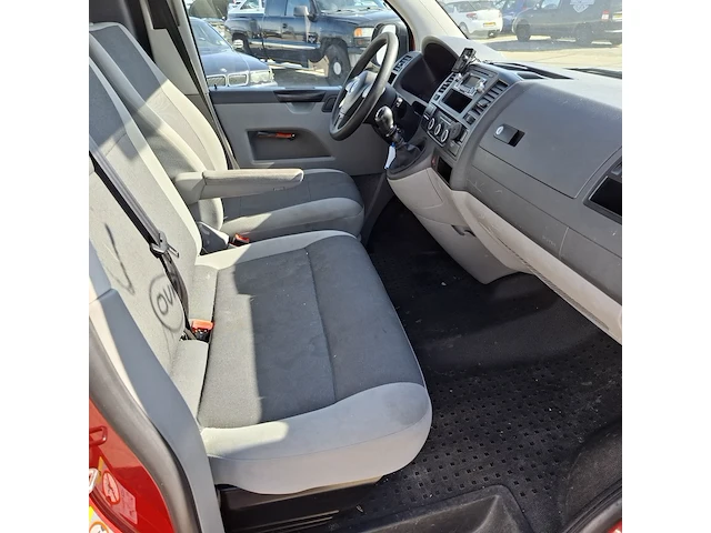 Bedrijfswagen volkswagen, transporter 2.0 tdi, bouwjaar 2014 - afbeelding 22 van  40