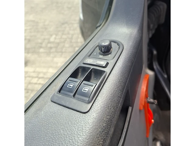 Bedrijfswagen volkswagen, transporter 2.5 tdi 300, bouwjaar 2005 - afbeelding 3 van  69