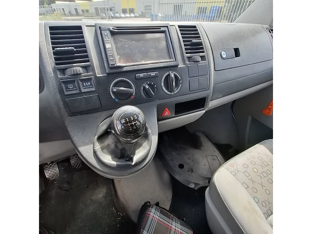 Bedrijfswagen volkswagen, transporter 2.5 tdi 300, bouwjaar 2005 - afbeelding 10 van  69