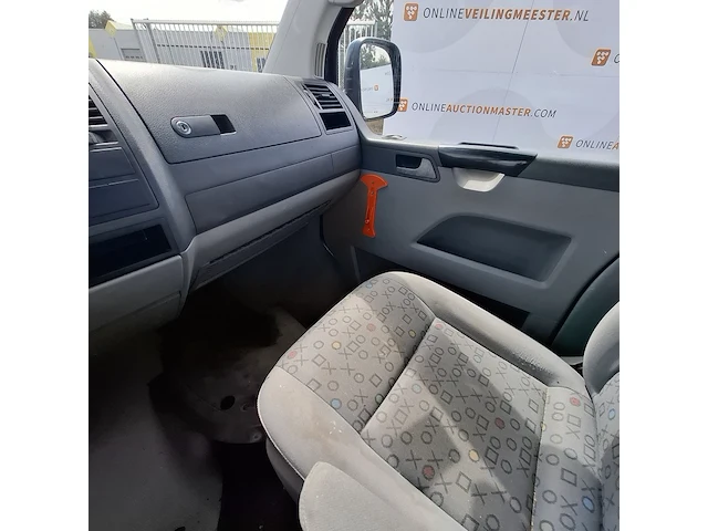 Bedrijfswagen volkswagen, transporter 2.5 tdi 300, bouwjaar 2005 - afbeelding 15 van  69