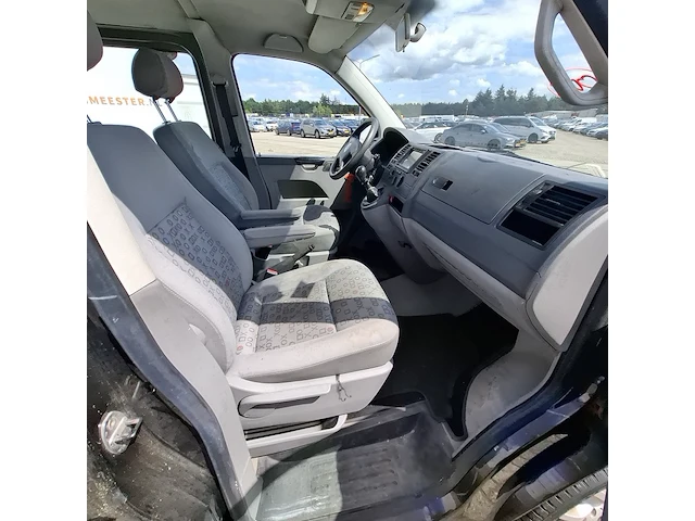 Bedrijfswagen volkswagen, transporter 2.5 tdi 300, bouwjaar 2005 - afbeelding 19 van  69