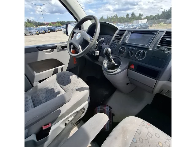 Bedrijfswagen volkswagen, transporter 2.5 tdi 300, bouwjaar 2005 - afbeelding 21 van  69