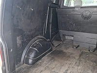 Bedrijfswagen volkswagen, transporter 2.5 tdi 300, bouwjaar 2005 - afbeelding 29 van  69