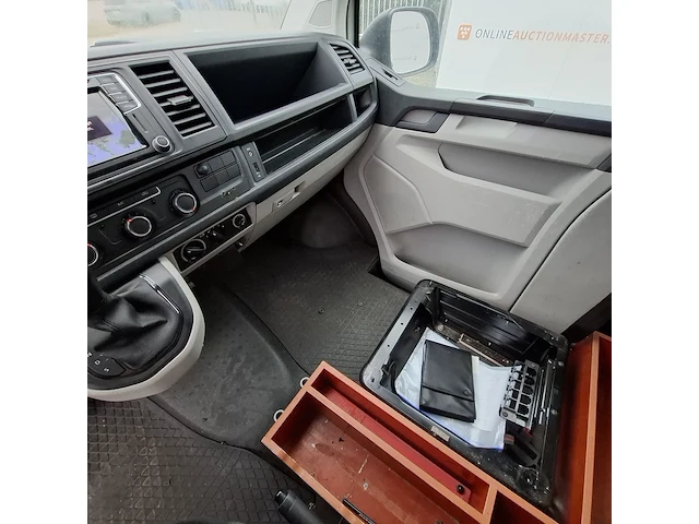 Bedrijfswagen, volkswagen, transporter 7hc - afbeelding 19 van  43