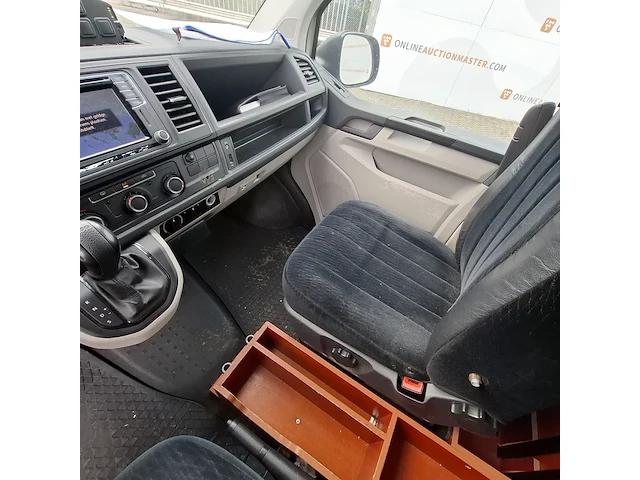 Bedrijfswagen, volkswagen, transporter 7hc - afbeelding 21 van  46